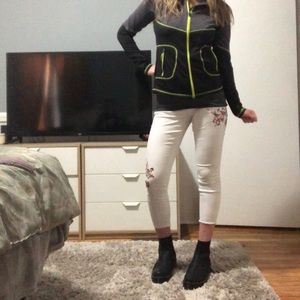 White embroidered jeans